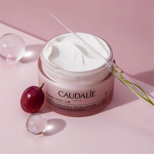 caudalie-free-5-piece-set-for-160-before-tax-receive-the-queens-water-in-summer-2021-6-30